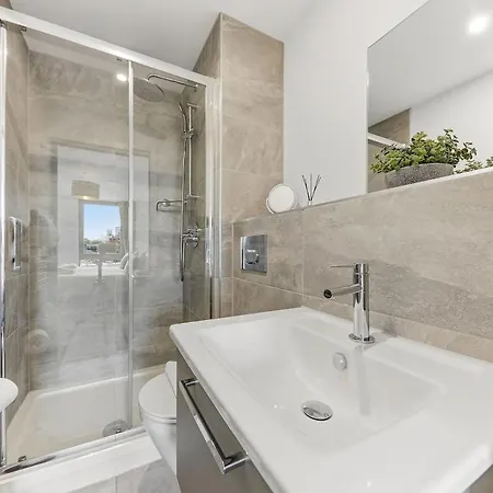 Minster View - Free Parking & Gym - Sleeps 6